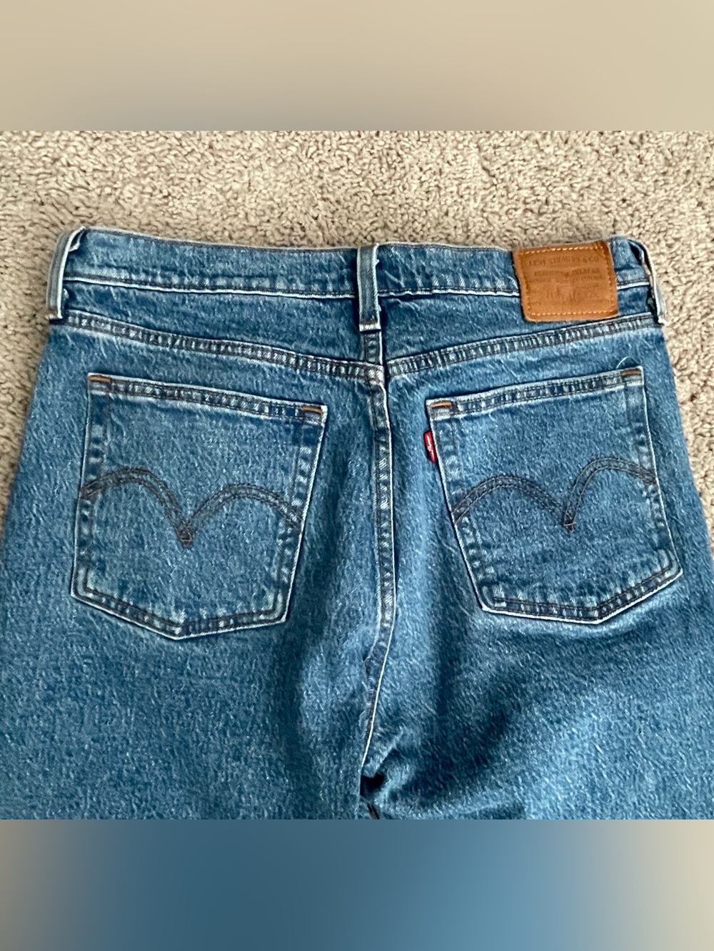 Levi’s Premium Wedgie Straight High Rise Jeans Medium Wash 28x28